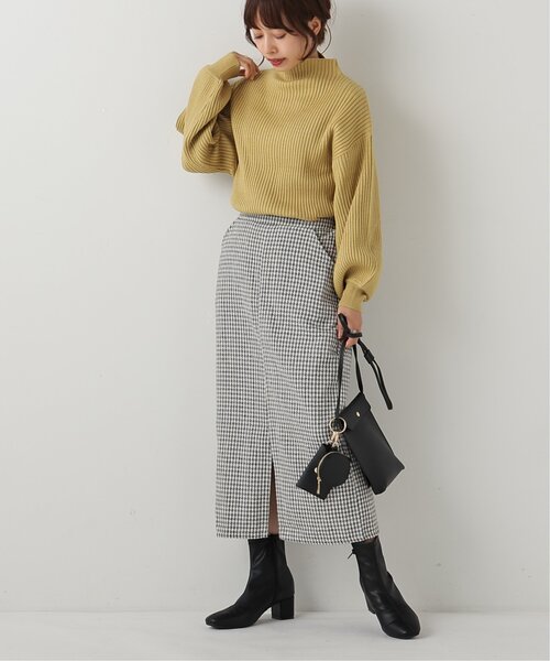 frames RAY CASSIN（フレームスレイカズン）の「ボリュームスリーブボトルネックプルオーバー（ニット/セーター・レディース・ブラック/オフホワイト/オリーブ/イエロー/ブルー/グリーン/ラベンダー/ワイン/グレイッシュベージュ/ブラック系/ベージュ/バイオレット/ライトカーキ/キャメル/マスタード/ミント/イエロー系・FREE）」の21枚目の写真