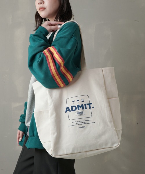 SPINNS(スピンズ)の「ロゴデザインキャンバストートバッグ(トートバッグ・レディース・ホワイト×ブルー/ブルー・ONESIZE)」の20枚目の写真