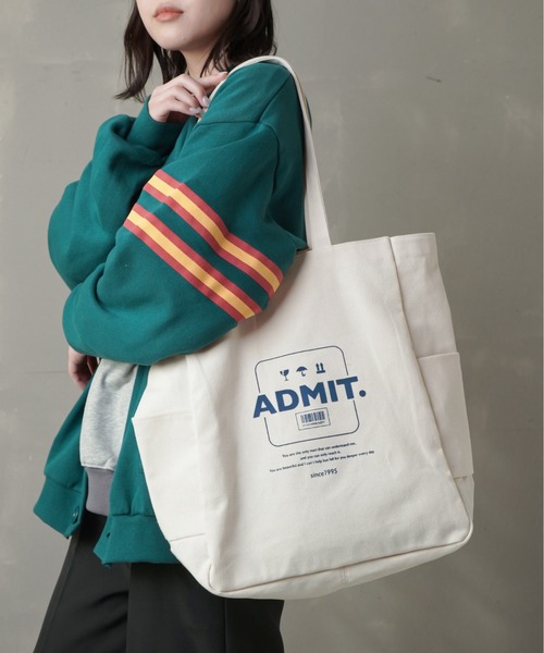 SPINNS(スピンズ)の「ロゴデザインキャンバストートバッグ(トートバッグ・レディース・ホワイト×ブルー/ブルー・ONESIZE)」の21枚目の写真