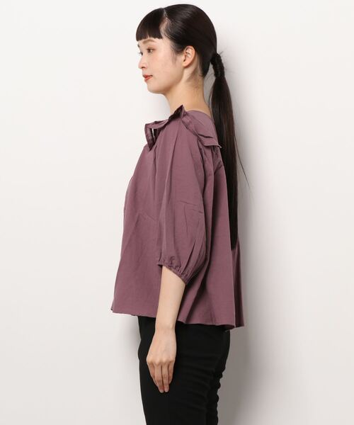 Samansa Mos2(サマンサ モスモス)の「バイカラーレースフリルブラウス(シャツ/ブラウス・レディース・ブラック/パープル/キナリ・フリ-)」の4枚目の写真