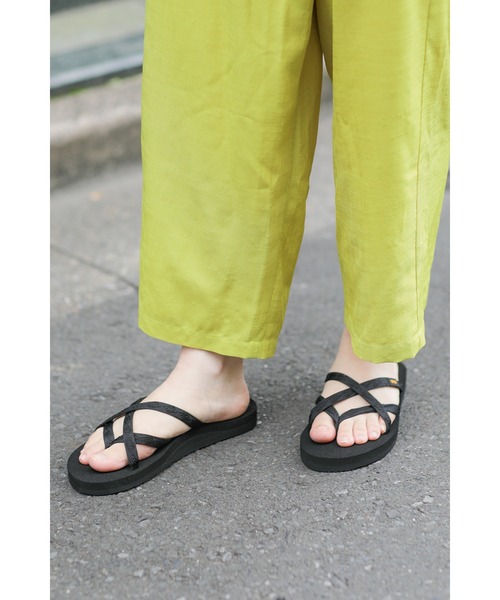 Teva（テバ）の「(TEVA)サンダル（サンダル・レディース・ブラック/ブラウン・6/8/7）」の2枚目の写真