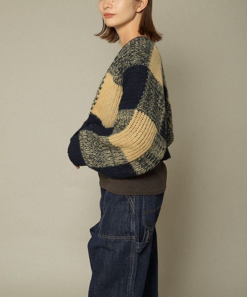 KBF（ケイビーエフ）の「BIGチェックショートカーディガン（カーディガン/ボレロ・レディース・ブルー系その他/ベージュ系その他/パープル系その他・ONE）」の21枚目の写真