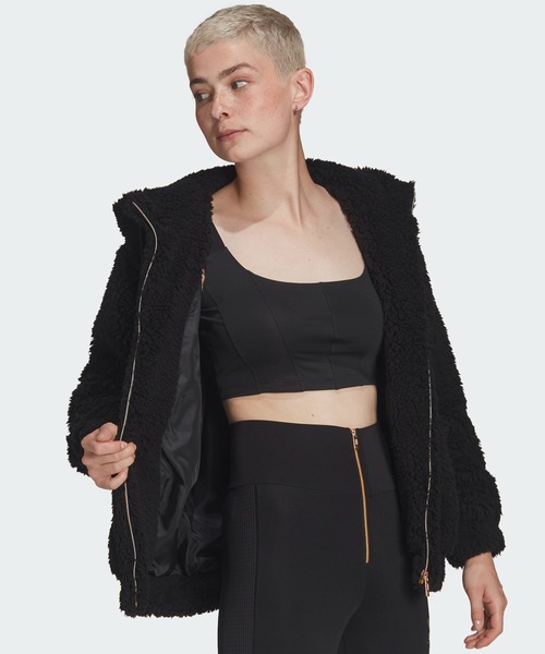 adidas（アディダス）の「シェルパ ジャケット [SHERPA JACKET] アディダスオリジナルス（ブルゾン・レディース・アイボリー/ブラック・SMALL/MEDIUM/LARGE/X-LARGE/XX-LARGE/X-SMALL）」の3枚目の写真