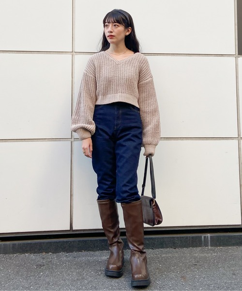 EPIMI E'PIMMY（エピミエピミー）の「前後2wayモールニットプルオーバー（ニット/セーター・レディース・ブラック/エンジ/ベージュ/オフホワイト/ブルー・MEDIUM）」の9枚目の写真