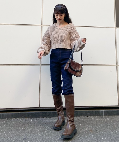 EPIMI E'PIMMY（エピミエピミー）の「前後2wayモールニットプルオーバー（ニット/セーター・レディース・ブラック/エンジ/ベージュ/オフホワイト/ブルー・MEDIUM）」の14枚目の写真