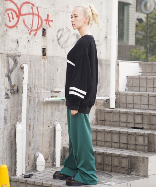 X-girl（エックスガール）の「CONTRAST LINE RIB TOP（Tシャツ/カットソー・レディース・ブルー/ブラック/ホワイト・M/S）」の4枚目の写真