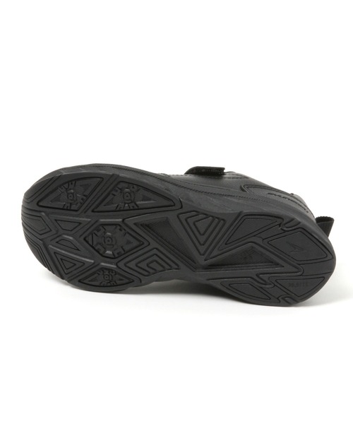 GLOBAL WORK（グローバルワーク）の「キッズ/瞬足フェイクレザー/950379（その他シューズ・キッズ・ホワイト/ブラック・19cm/18cm/20cm/17cm/22cm/21cm）」の6枚目の写真