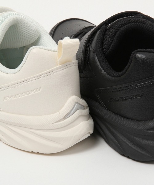 GLOBAL WORK（グローバルワーク）の「キッズ/瞬足フェイクレザー/950379（その他シューズ・キッズ・ホワイト/ブラック・19cm/18cm/20cm/17cm/22cm/21cm）」の10枚目の写真