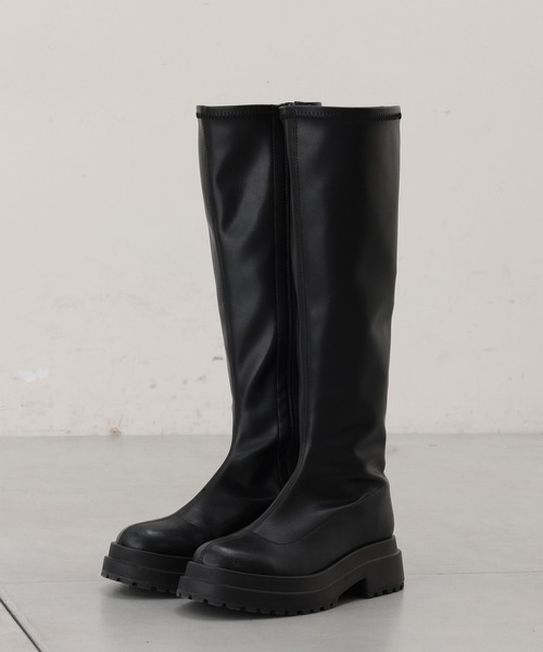 Chico(チコ)の「フェイクレザーストレッチ厚底ロングブーツ(ブーツ・レディース・ブラック/ブラウン・SMALL/MEDIUM/LARGE)」の6枚目の写真