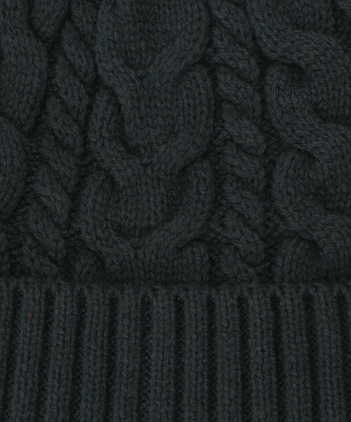 COMME CA ISM（コムサイズム）の「ケーブル編み　ニットキャップ（ニットキャップ/ビーニー・キッズ・ホワイト/ブラック/レッド/グリーン・FREE）」の6枚目の写真