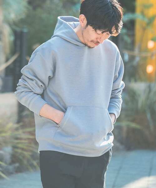 ITEMS URBANRESEARCH(アイテムズ アーバンリサーチ)の「ライトダンボール プルオーバーパーカー(パーカー・メンズ・ブルー/グレー/チャコールグレー/ベージュ・LARGE/MEDIUM)」の4枚目の写真