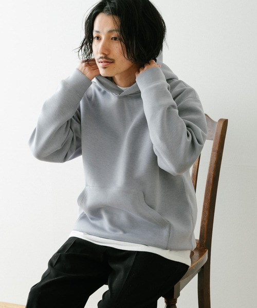 ITEMS URBANRESEARCH(アイテムズ アーバンリサーチ)の「ライトダンボール プルオーバーパーカー(パーカー・メンズ・ブルー/グレー/チャコールグレー/ベージュ・LARGE/MEDIUM)」の18枚目の写真