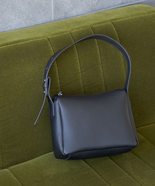 LEPSIM(レプシィム)の「【ゼロかる】ボックスショルダー 269170(ショルダーバッグ・レディース・アイボリー/ブラック/グリーン・ONE SIZE)」の3枚目の写真