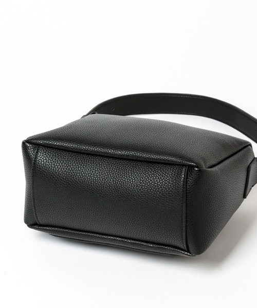 LEPSIM(レプシィム)の「【ゼロかる】ボックスショルダー 269170(ショルダーバッグ・レディース・アイボリー/ブラック/グリーン・ONE SIZE)」の4枚目の写真