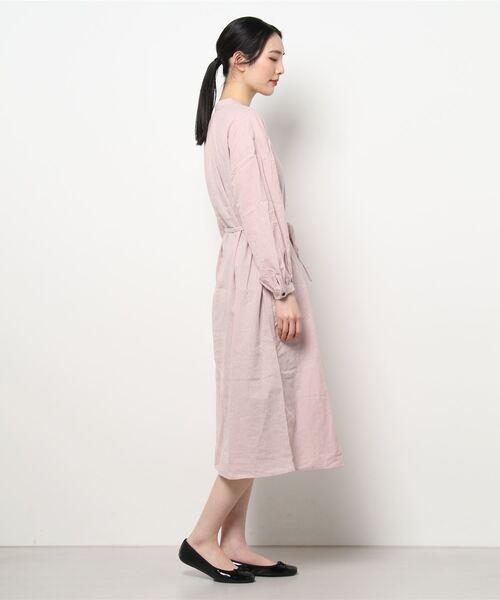 Samansa Mos2（サマンサ モスモス）の「釦配色ワンピース（ワンピース・レディース・ブラック/グレー/オフホワイト/ピンク・ﾌﾘ-）」の6枚目の写真