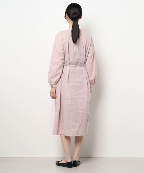 Samansa Mos2（サマンサ モスモス）の「釦配色ワンピース（ワンピース・レディース・ブラック/グレー/オフホワイト/ピンク・ﾌﾘ-）」の5枚目の写真