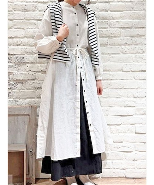 Samansa Mos2（サマンサ モスモス）の「釦配色ワンピース（ワンピース・レディース・ブラック/グレー/オフホワイト/ピンク・ﾌﾘ-）」の2枚目の写真