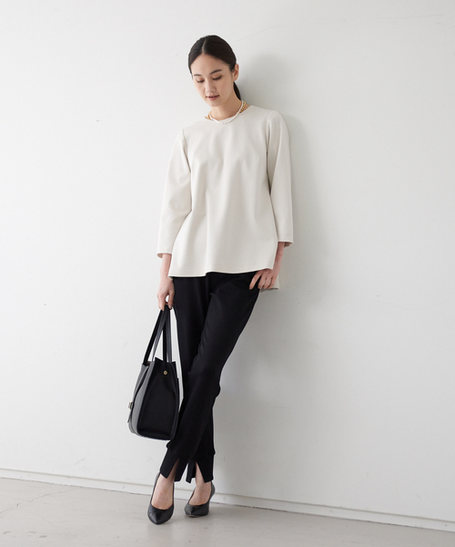 qualite(カリテ)の「【WEB・一部店舗限定】ポンチバックタックプルオーバー(Tシャツ/カットソー・レディース・ベージュ/ブラック・フリー)」の19枚目の写真