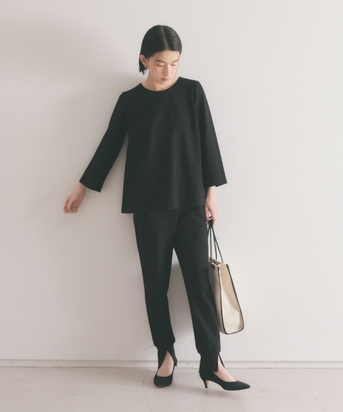 qualite(カリテ)の「【WEB・一部店舗限定】ポンチバックタックプルオーバー(Tシャツ/カットソー・レディース・ベージュ/ブラック・フリー)」の20枚目の写真