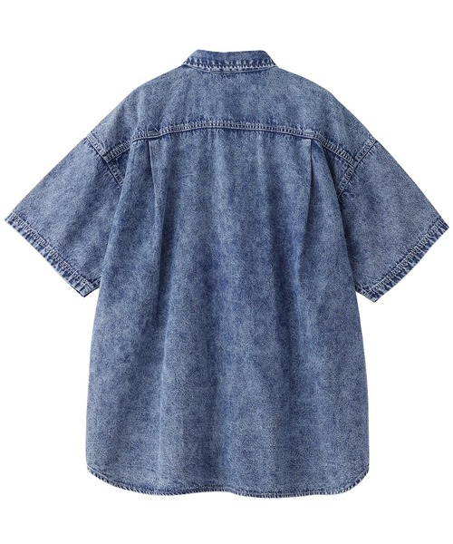 X-girl（エックスガール）の「CHEMICAL WASH DENIM FACE EMBROIDERY S/S SHIRT/ケミカルウォッシュデニム　FACE刺繍シャツ（シャツ/ブラウス・レディース・ブラック/インディゴブルー・M/S）」の3枚目の写真