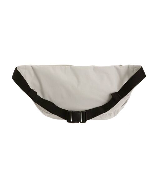 NIKE（ナイキ）の「【NIKE】Tech Hip Pack（ボディバッグ/ウエストポーチ・レディース・ホワイト/ブラック・FREE）」の5枚目の写真