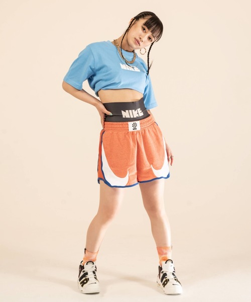NIKE(ナイキ)の「NIKE WOMENS NSW CIRCA FLC HR SHORT / ナイキ ウィメンズ ショート パンツ【SP】(その他パンツ・レディース・ホワイト/ピンク・L/M/XL)」の3枚目の写真