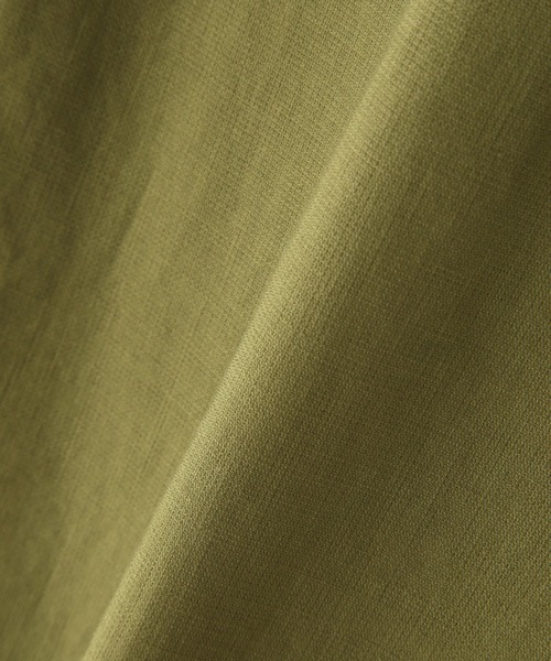 MHL.（エムエイチエル）の「TEXTURED COTTON（シャツ/ブラウス・メンズ・ホワイト/カーキ・SMALL/MEDIUM/LARGE）」の3枚目の写真