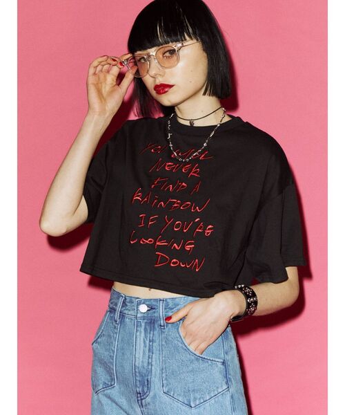 jouetie(ジュエティ)の「グランジロゴクロップド Tシャツ(Tシャツ/カットソー・レディース・ブラック/オフホワイト/ピンク・MEDIUM)」の6枚目の写真