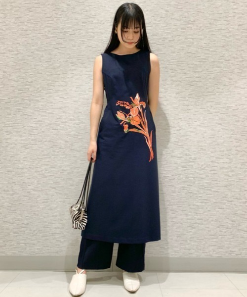 フラワープリント刺繍ワンピース ワンピース Lily Brown Lily ワンピース ドレス Brown リリーブラウン のファッション フラワープリント刺繍ワンピース ワンピース Lily Brown Lily ワンピース ドレス Brown リリーブラウン のファッション