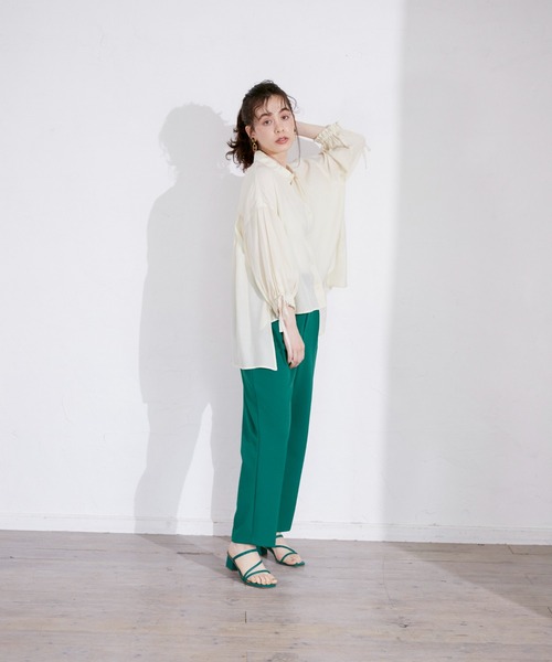 INED CLARO（イネドクラロ）の「リボンスリーブブラウス（シャツ/ブラウス・レディース・ブラック/ブルー/アイボリー・フリー）」の8枚目の写真