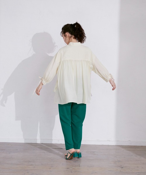 INED CLARO（イネドクラロ）の「リボンスリーブブラウス（シャツ/ブラウス・レディース・ブラック/ブルー/アイボリー・フリー）」の11枚目の写真