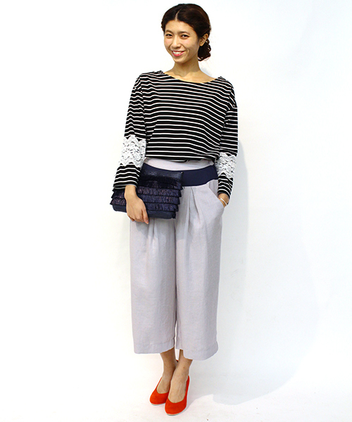 mystic（ミスティック）の「起毛レース付きボーダープルオーバー（Tシャツ/カットソー・レディース・ブラック/オフホワイト/ネイビー・ﾌﾘ-）」の4枚目の写真