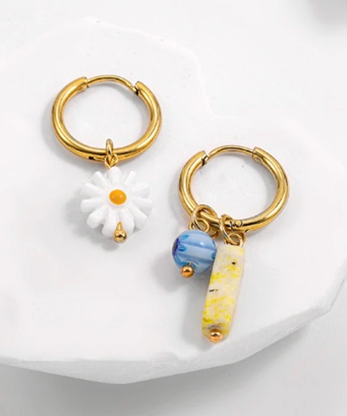 LUGG NAGG（ラグナグ）の「ステンレス製ピアス（ピアス（両耳用）・レディース・ゴールド/B/A/C/D/F/E/G・FREE）」の4枚目の写真