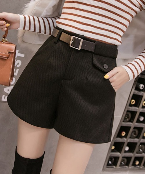 gossip!ロサンゼルス(ゴシップロサンゼルス)の「ベルトつきハイウエストメルトン起毛ショートパンツ(その他パンツ・レディース・ダークグレー/ブラック・S/M/L)」の2枚目の写真