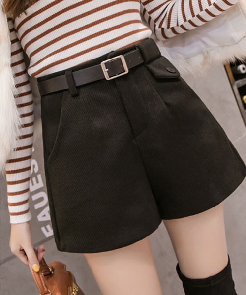 gossip!ロサンゼルス(ゴシップロサンゼルス)の「ベルトつきハイウエストメルトン起毛ショートパンツ(その他パンツ・レディース・ダークグレー/ブラック・S/M/L)」の4枚目の写真