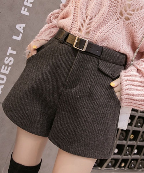 gossip!ロサンゼルス(ゴシップロサンゼルス)の「ベルトつきハイウエストメルトン起毛ショートパンツ(その他パンツ・レディース・ダークグレー/ブラック・S/M/L)」の15枚目の写真