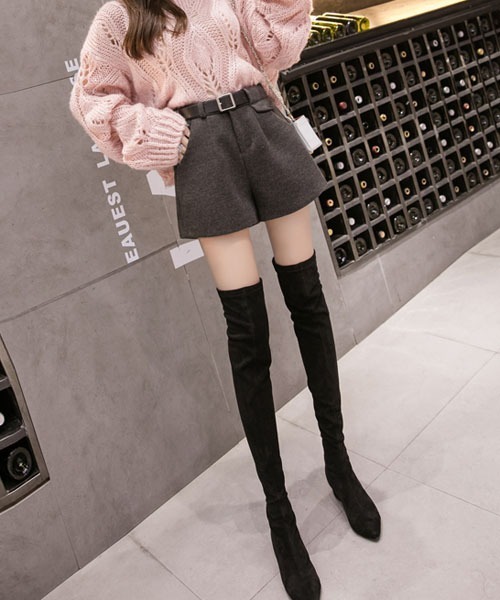 gossip!ロサンゼルス(ゴシップロサンゼルス)の「ベルトつきハイウエストメルトン起毛ショートパンツ(その他パンツ・レディース・ダークグレー/ブラック・S/M/L)」の21枚目の写真