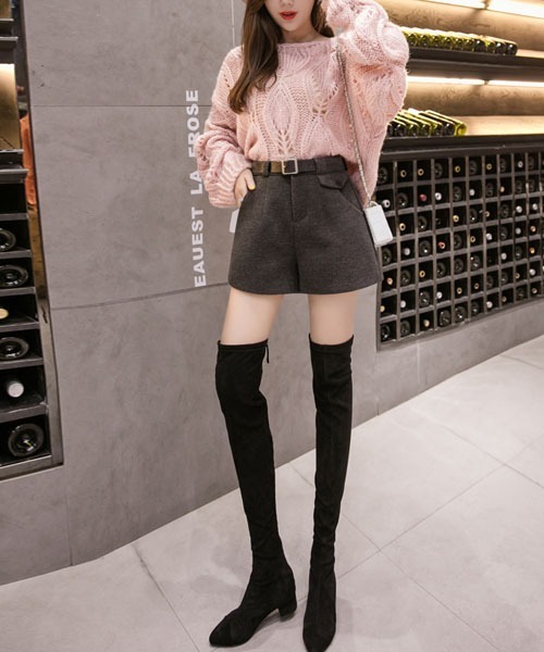 gossip!ロサンゼルス(ゴシップロサンゼルス)の「ベルトつきハイウエストメルトン起毛ショートパンツ(その他パンツ・レディース・ダークグレー/ブラック・S/M/L)」の22枚目の写真