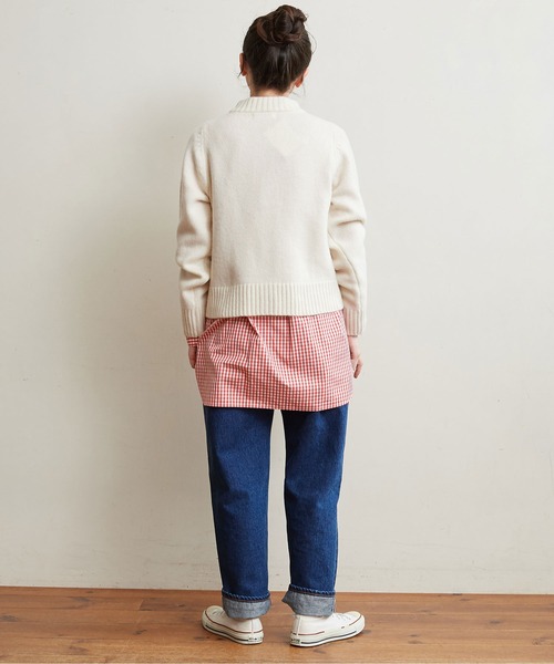 CHILD WOMAN（チャイルドウーマン）の「Extrafine merino wool 5GGクルーネックカーディガン（カーディガン/ボレロ・レディース・レッド/ブルー/アイボリー/イエロー/グリーン/オレンジ/ネイビー・FREE）」の12枚目の写真