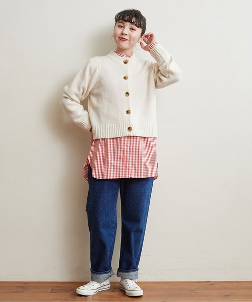 CHILD WOMAN（チャイルドウーマン）の「Extrafine merino wool 5GGクルーネックカーディガン（カーディガン/ボレロ・レディース・レッド/ブルー/アイボリー/イエロー/グリーン/オレンジ/ネイビー・FREE）」の10枚目の写真