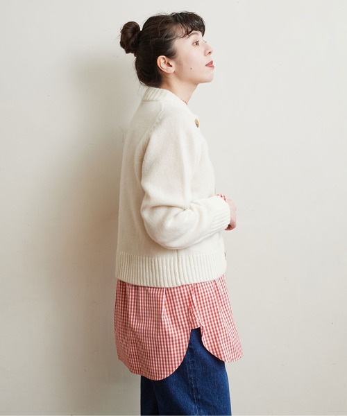 CHILD WOMAN（チャイルドウーマン）の「Extrafine merino wool 5GGクルーネックカーディガン（カーディガン/ボレロ・レディース・レッド/ブルー/アイボリー/イエロー/グリーン/オレンジ/ネイビー・FREE）」の9枚目の写真