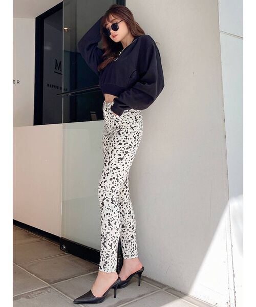 GYDA（ジェイダ）の「BIG COLLARハーフZIP ショートスウェットトップス（スウェット・レディース・オフホワイト/ブラック/マスタード・FREE）」の15枚目の写真