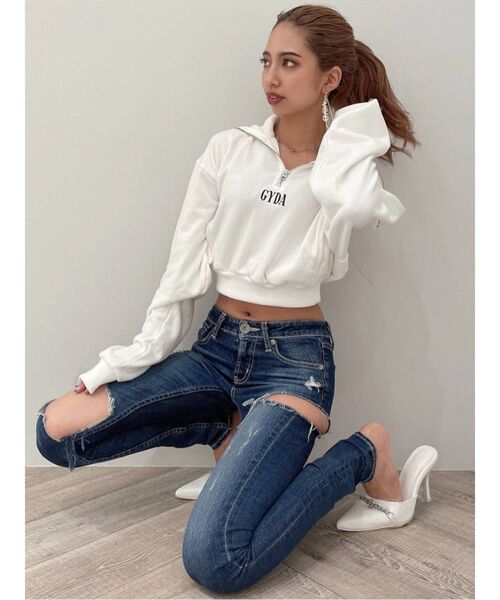 GYDA（ジェイダ）の「BIG COLLARハーフZIP ショートスウェットトップス（スウェット・レディース・オフホワイト/ブラック/マスタード・FREE）」の14枚目の写真