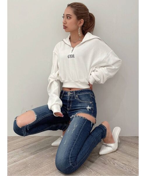 GYDA（ジェイダ）の「BIG COLLARハーフZIP ショートスウェットトップス（スウェット・レディース・オフホワイト/ブラック/マスタード・FREE）」の18枚目の写真