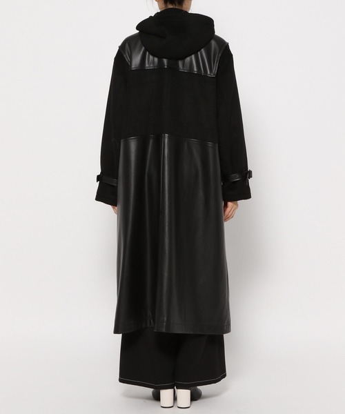 HARE（ハレ）の「フェイクレザーキリカエダッフルコート(HARE