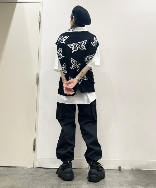 Chica（チカ）の「Chica/チカ/蝶ニットベスト（ベスト・レディース・ブラック/グリーン・F）」の4枚目の写真