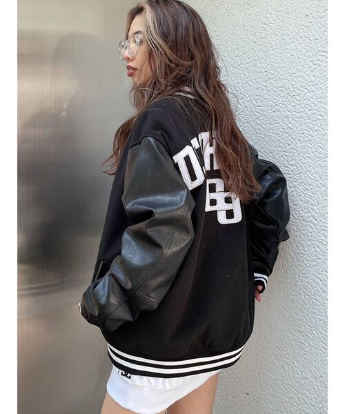 GYDA(ジェイダ)の「【WEB限定】GYDA×DC BACK LOGOスタジャン(ブルゾン・レディース・ブラック・FREE)」の2枚目の写真