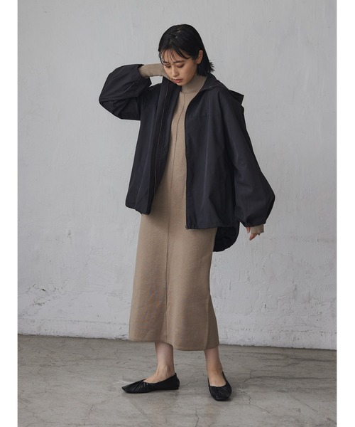 rem closet（レムクローゼット）の「アウトリンキングミラノリブワンピース（ワンピース・レディース・ベージュ/チャコールグレー/ブルー・FREE）」の19枚目の写真