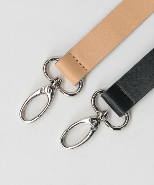 ajew（エジュー）の「＜ajew＞レザー ストラップ ショルダー（スマホグッズ・レディース・オリーブ/ブラック・FREE）」の13枚目の写真