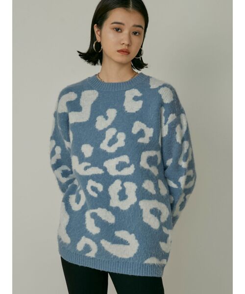 EMODA（エモダ）の「フラッフィーレオパードニット（ニット/セーター・レディース・ベージュ/ブラック/ブルー・FREE）」の6枚目の写真